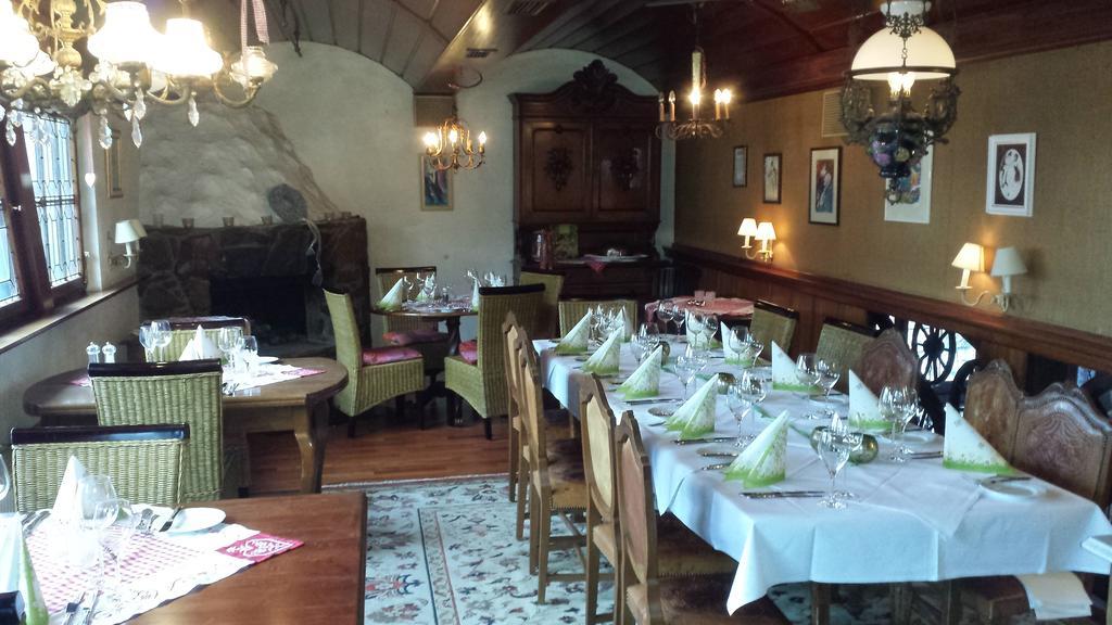 Alte Schreinerei-Auberge Harlekin Randegg Kültér fotó