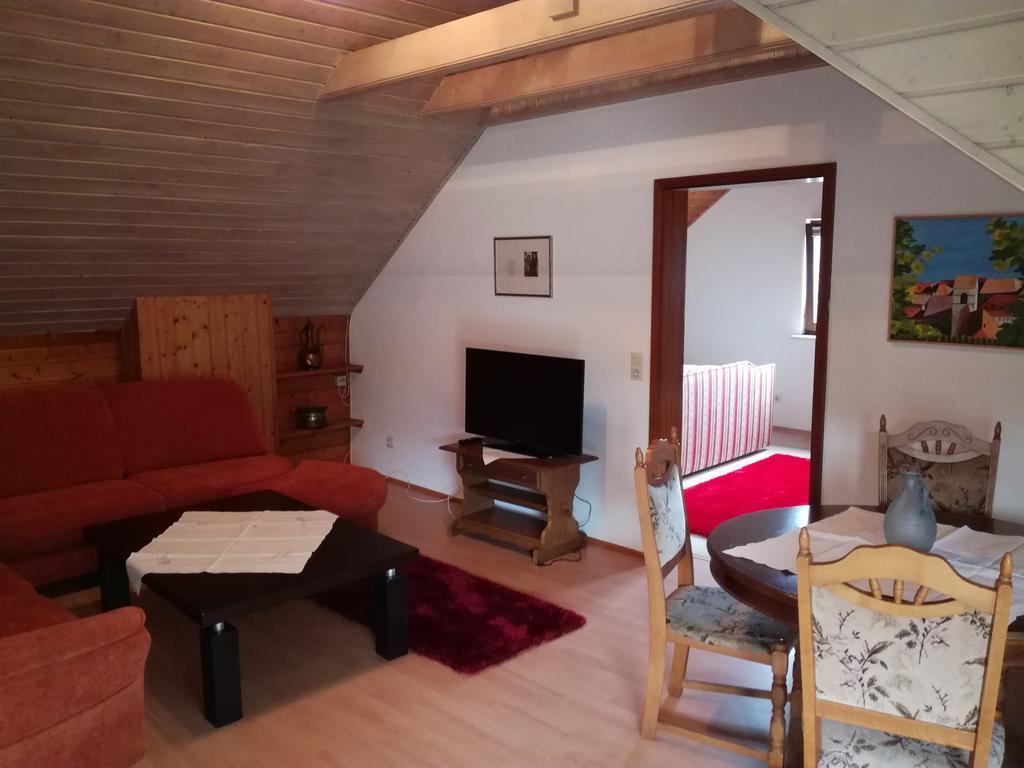 Alte Schreinerei-Auberge Harlekin Randegg Kültér fotó