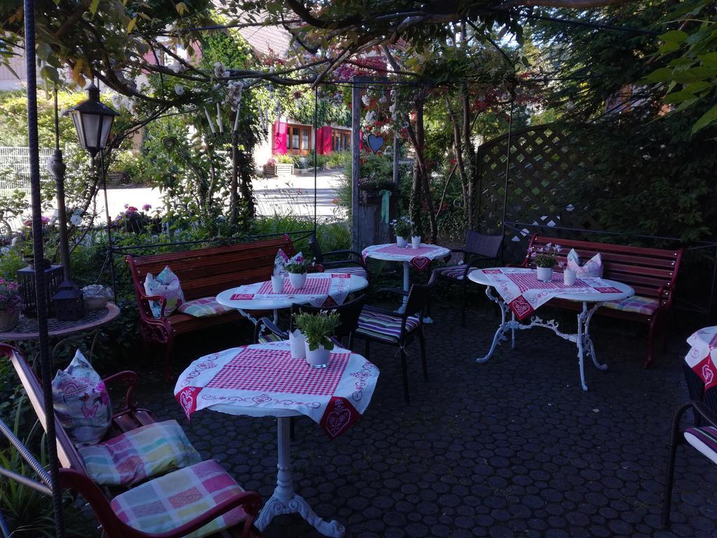 Alte Schreinerei-Auberge Harlekin Randegg Kültér fotó